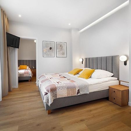 Apartamenty Familijne Kudowa-Zdrój Exteriör bild